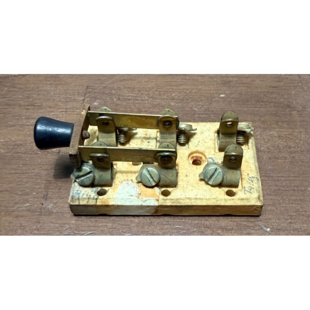 Vtg Double Pole Double Throw Ceramic  Switch Leviton steam punk ham radio